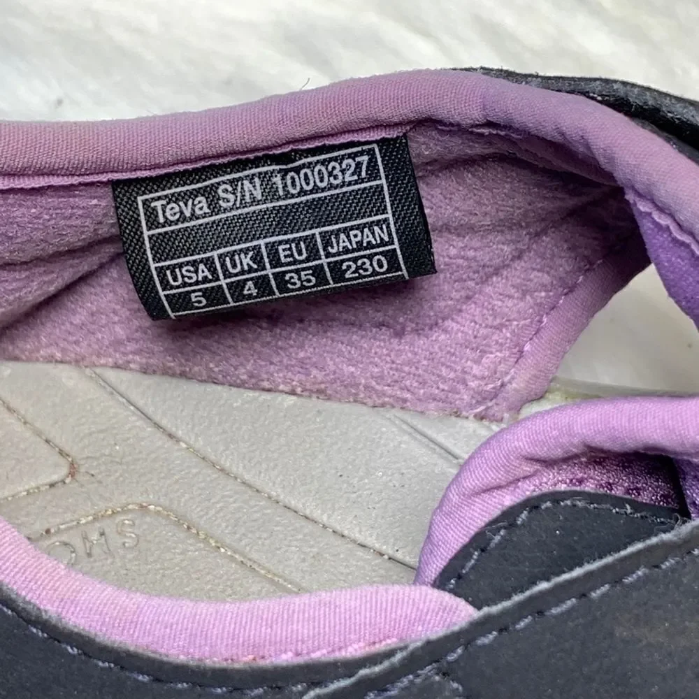 Teva Omnium 2 Girls‎ Water/Trail Shoes Size…